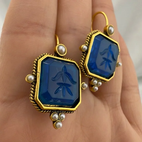 Vintage Blue and Gold Hexagon Earrings - Picture 6 of 7